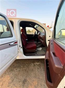 نيسان نافارا